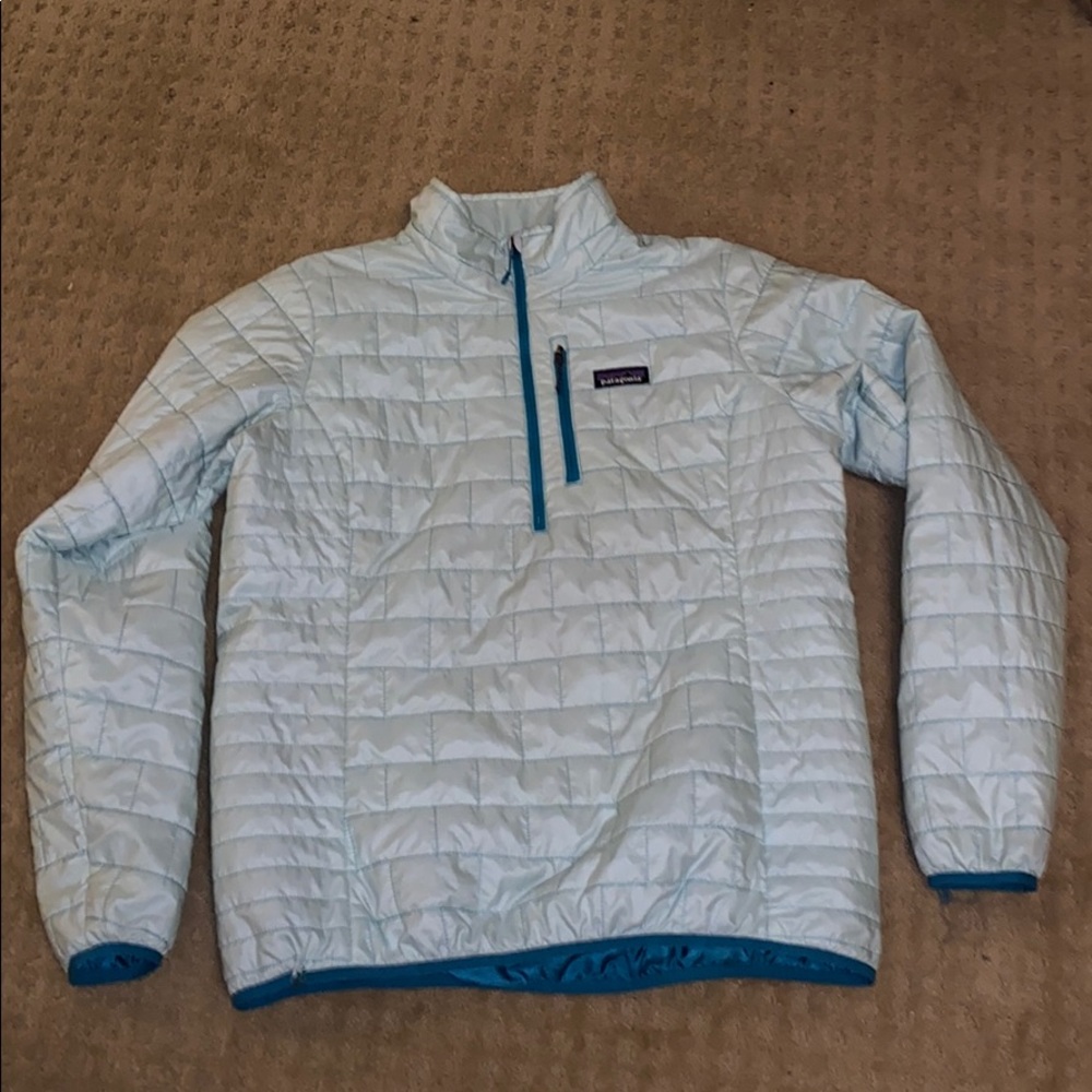 Ice blue patagonia pullover